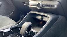 Volvo XC40 2.0 B3P Ultimate Dark 5dr Auto Petrol Estate